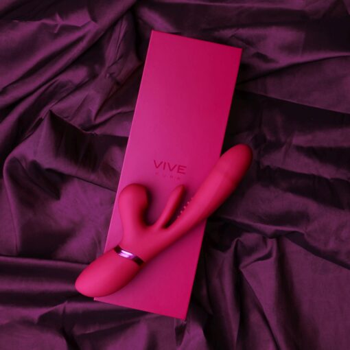 Kura - thrusting g-spot vibrator with flapping tongue and pulse wave stimulator - obrazek 9