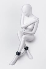 Anonymo handcuffs, pu leather, black, 26.5 cm - obrazek 2