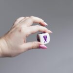 Kość Kamasutra – kostka erotyczna lesbijka 25 mm - obrazek 3
