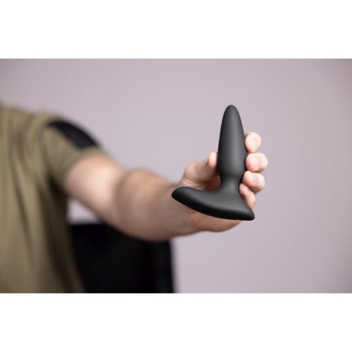 Smooth vibrating anal plug with remote control - obrazek 12