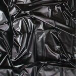Prześcieradło BDSM Sexmax WetGames – nieprzemakalne, czarne, 180 × 220 cm - obrazek 2