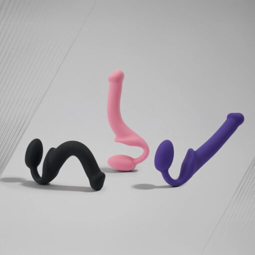 Semi-realistic bendable strap-on pink - m - obrazek 3