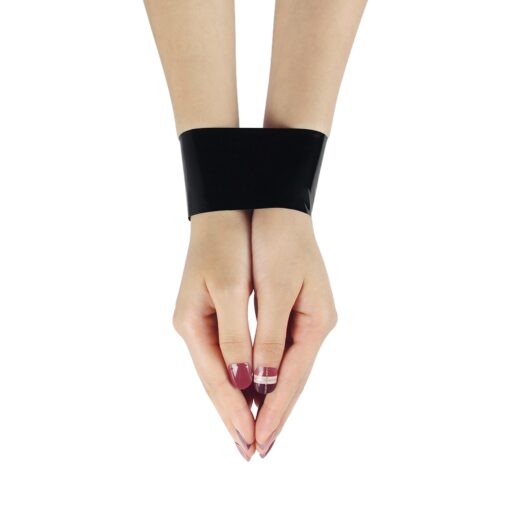 My first non sticky bondage tape black - obrazek 2