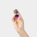 Purple jewelled metal butt plug - obrazek 2
