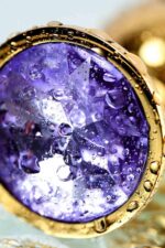Golden anal plug toyfa metal,with a amethyst colored gem - obrazek 10