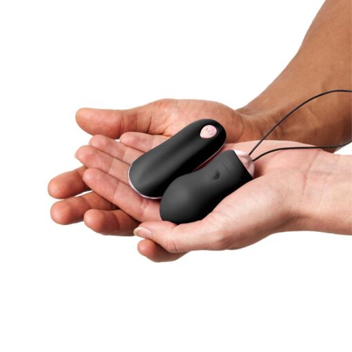 Addicted remote control rechargeable love egg vibrator - obrazek 3