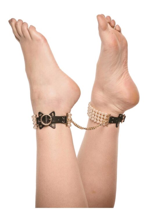 Guilty pleasure ballroom pearl ankle cuffs - obrazek 4