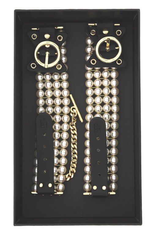 Guilty pleasure ballroom pearl ankle cuffs - obrazek 5