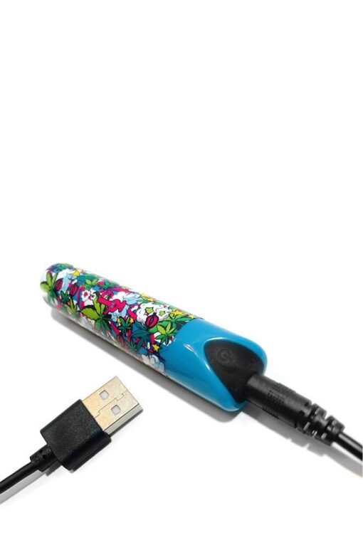 Prints charming buzzed bullet stoner chick - obrazek 4